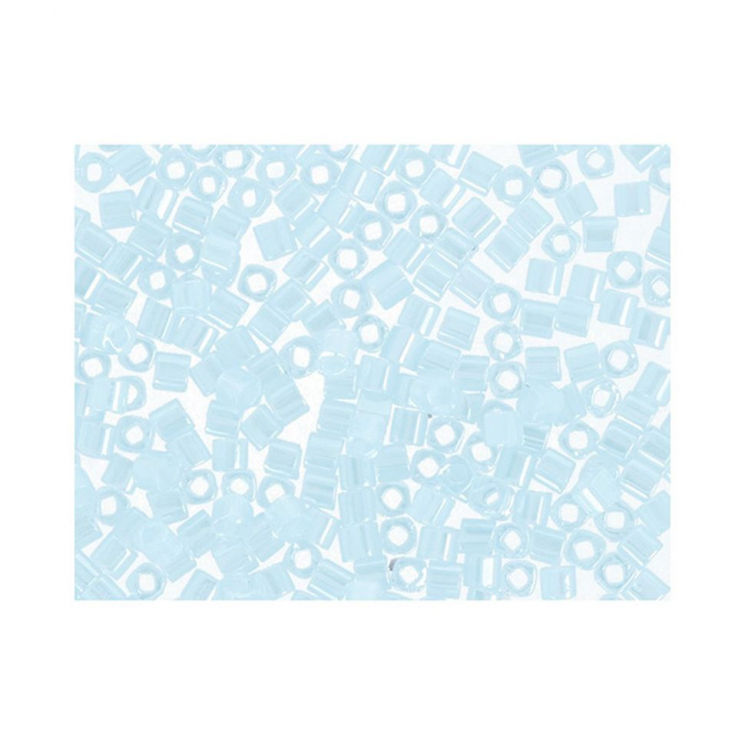 Бисер Япония "TOHO" CUBE №2  1.5 мм 5 х 5 г №0143 бл.голубой/перламутровый