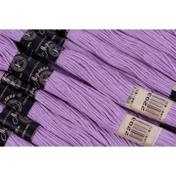 Нитки мулине цв.2203 бл.фиолетовый 12х10м С-Пб