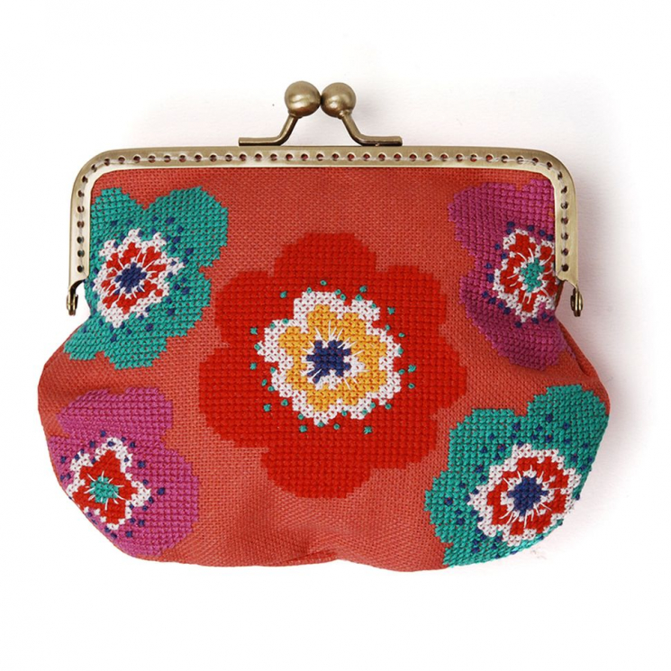 Набор для вышивания крестом XIU CRAFTS арт.2860303 Кошелек Яркие цветы 13х15 см