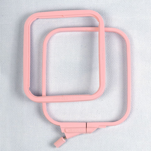 Пяльцы-рамка NURGE арт.NUR.170-11/4 пластиковые 110х95 цв.розовый