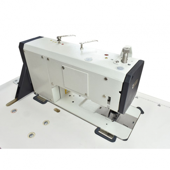 Промышленая швейная машина с тройным продвижением A-1245 Aurora Промышленая швейная машина с тройным продвижением A-1245 Aurora