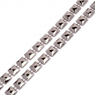 Тесьма пластиковая арт.TBY A04 цв.01 т.никель разм.10х10мм уп.9.14м