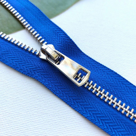 Молния мет. титан №5 никель н/р 18см D918 василёк