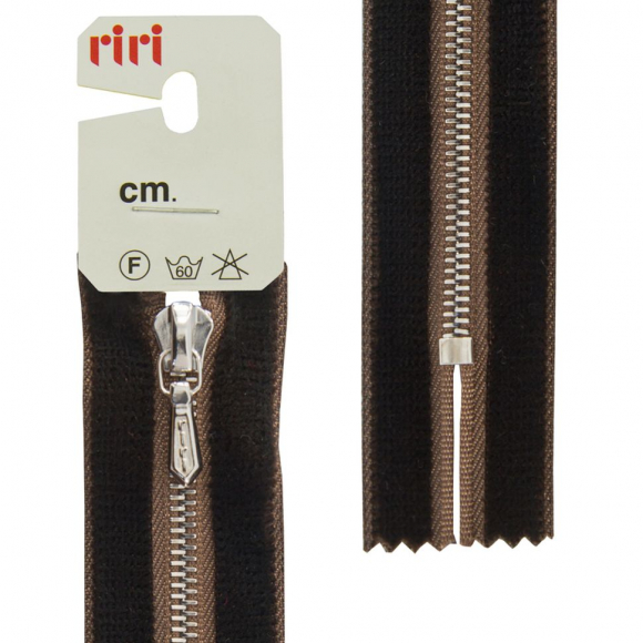 29406_Молния металл, Ni, слайдер Tropf, на бархатной тесьме, 4 мм, неразъемная,18 см, цвет 2226,коричневый