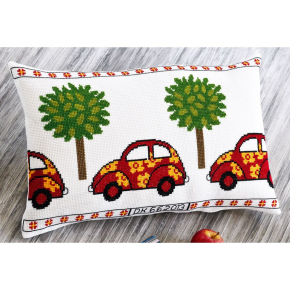 Набор для вышивания PERMIN арт.83-2382 Подушка Красный фольксваген 57х35 см