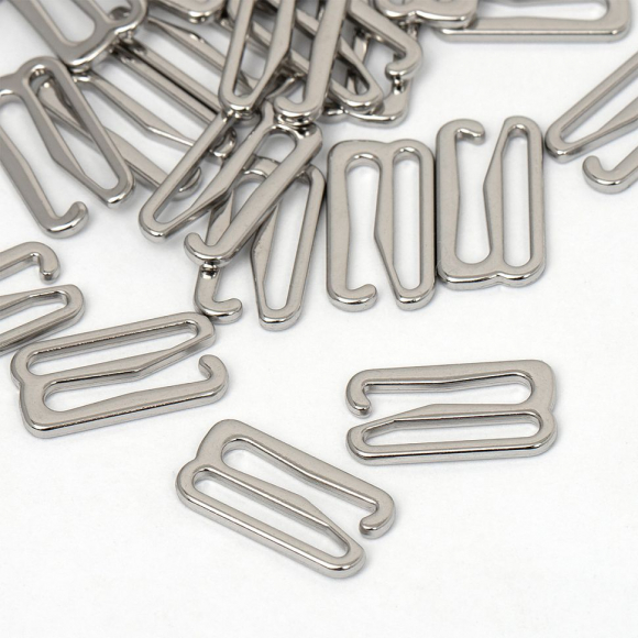 Крючок для купальника металл TBY-915.SW 15мм, цв.никель, уп.1000шт Крючок для купальника металл TBY-915.SW 15мм, цв.никель, уп.1000шт