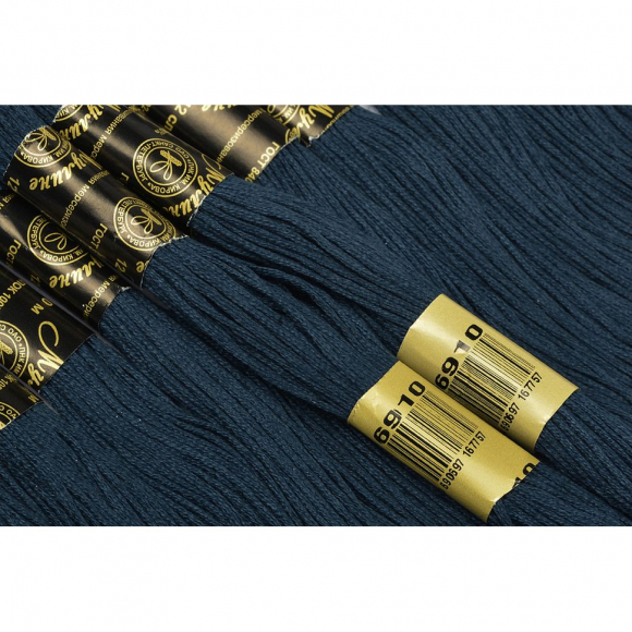 Нитки мулине цв.6910 12х10м С-Пб