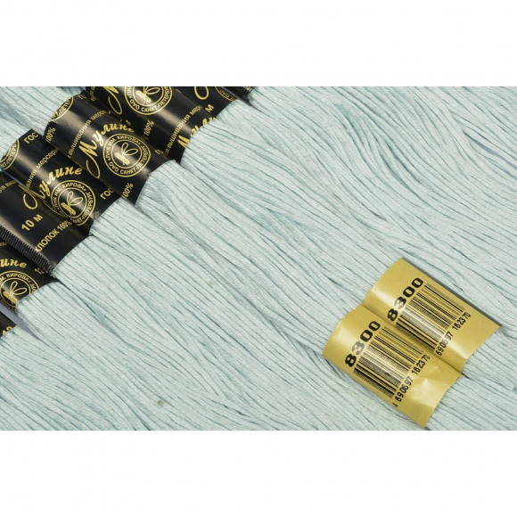 Нитки мулине цв.8300 бл.зеленый 12х10м С-Пб