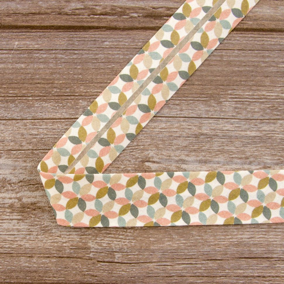 Косая бейка с рисунком SAFISA, арт.6630, 30 мм, 20 м, цвет 02 Косая бейка с рисунком SAFISA, арт.6630, 30 мм, 20 м, цвет 02