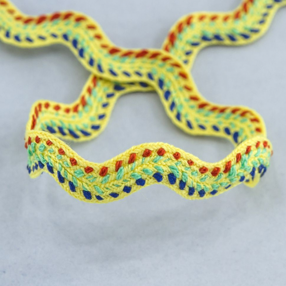 113065_Тесьма PEGA тип вьюнчик, салатовый с орнаментом, 11,5 мм