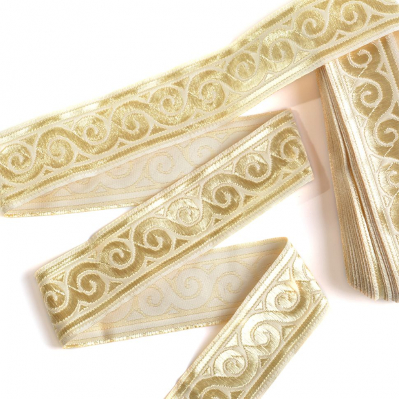 Лента отделочная жаккардовая арт.TBY.1904-3 шир.30мм цв.шелковое золото уп.7,3 м Лента отделочная жаккардовая арт.TBY.1904-3 шир.30мм цв.шелковое золото уп.7,3 м