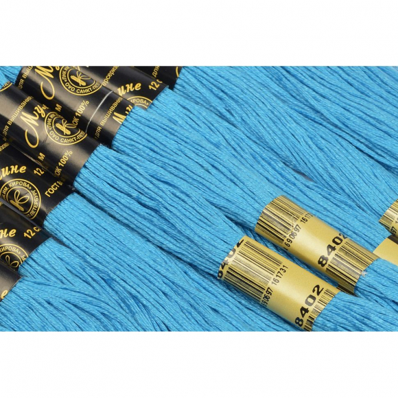 Нитки мулине цв.8402 голубой 12х10м С-Пб