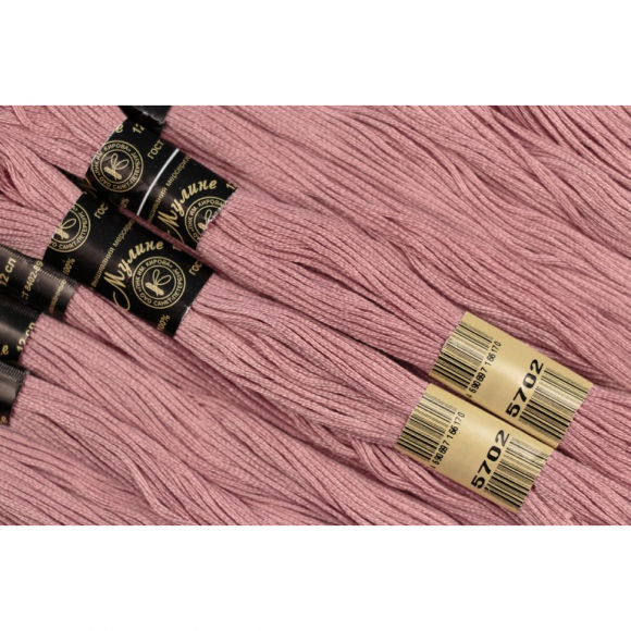 Нитки мулине цв.5702 грязно сиреневый 12х10м С-Пб