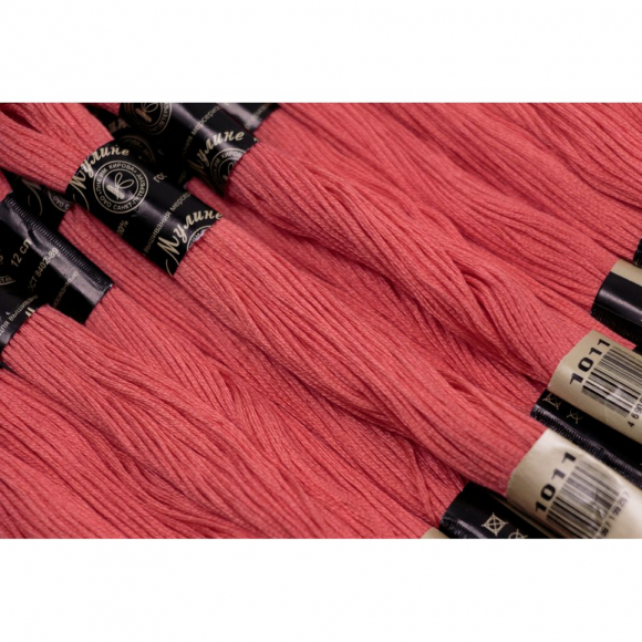 Нитки мулине цв.1011 розовый 12х10м С-Пб