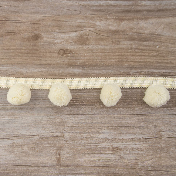 Тесьма с помпонами PASSAN цвет кремовый Тесьма с помпонами PASSAN цвет кремовый