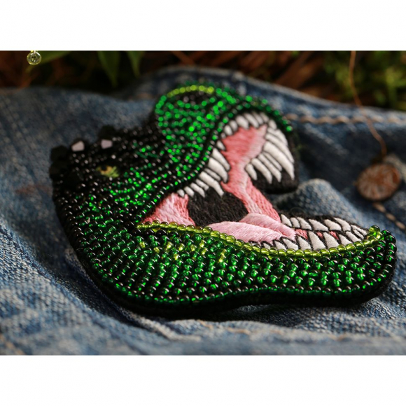 Набор для вышивания KLART арт. 10-504 Брошь. Тираннозавр 5,5х7 см