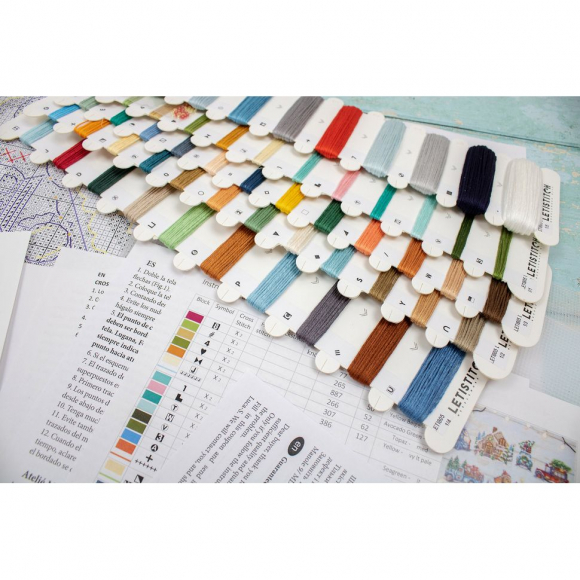 Набор для вышивания LETI арт. L8051 Рождественские украшения 15х15 см Набор для вышивания LETI арт. L8051 Рождественские украшения 15х15 см