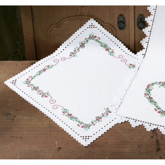 Набор для вышивания PERMIN арт.27-1606 Салфетка Хардангер ягоды 49х49 см