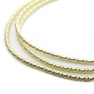 Канитель мягкая, фигурная арт.KAN/LB2-08 матовый, цв.кремовый уп.100 г Канитель мягкая, фигурная арт.KAN/LB2-08 матовый, цв.кремовый уп.100 г