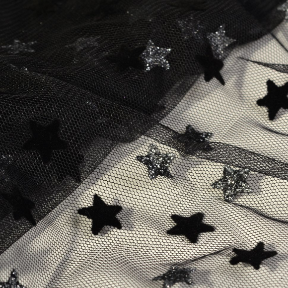 Фатин со звездами арт.т2984-13.2 шир.150см 100% полиэстер цв.черный/серебро рул.15-28м Фатин со звездами арт.т2984-13.2 шир.150см 100% полиэстер цв.черный/серебро рул.15-28м