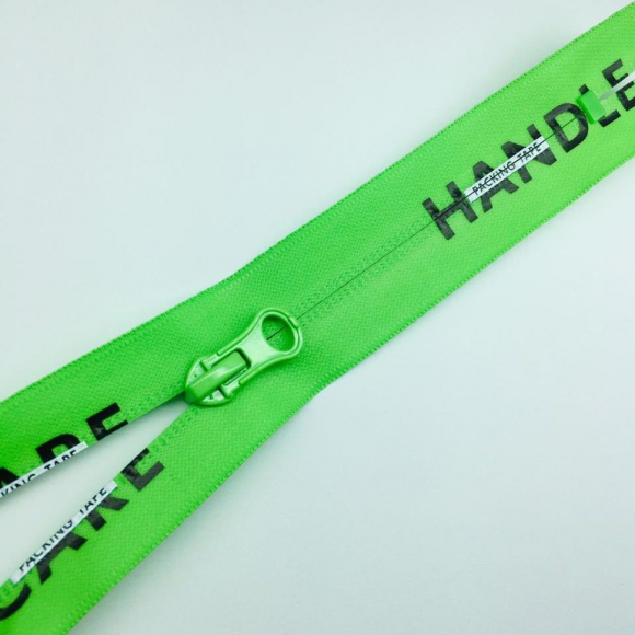 Молния водостойкая №7В3 буквы н/р 18см неон 536 Молния водостойкая №7В3 буквы н/р 18см неон 536