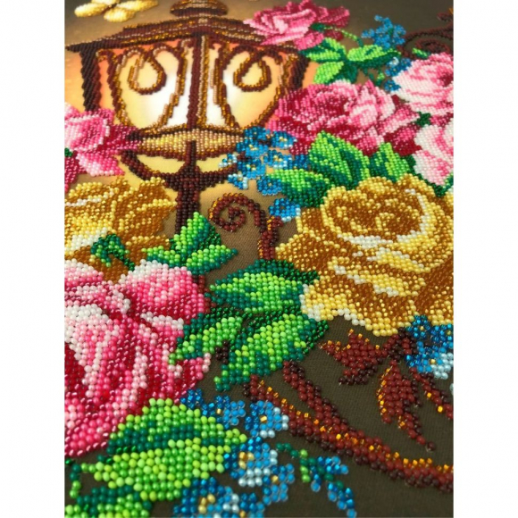 Набор для вышивания бисером ПАУТИНКА арт.Б-1294 Фонарик и розы 28х38 см